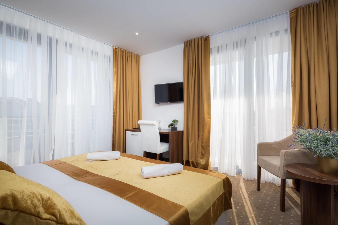 Pokój dwuosobowy typu Comfort z 1 lub 2 łóżkami i balkonem